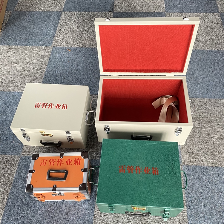 秦州爆破工程作业箱如何选择？玻璃钢与传统材质的全面对比
